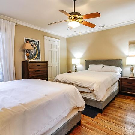 Апартаменты Historic And Unique Brownstone In Gold Coast - Downtown - 3 Чикаго Экстерьер фото